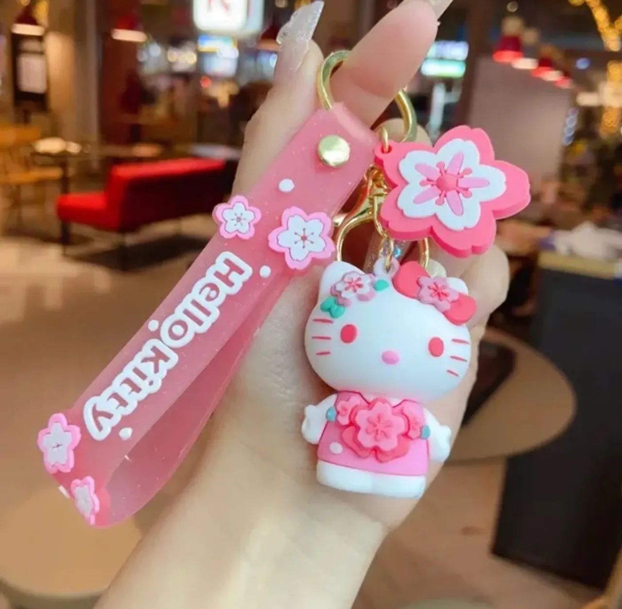 Chaveiro Hello Kitty Sakura, 3d, 5cm X 3,5cm, Com Alça Rosa Com Detalhes Brancos - Foto 3
