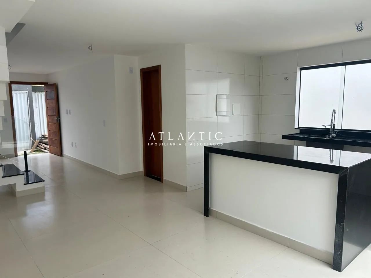 Casa Duplex com 3 quartos e 117 m² - Ponta da Fruta - V.V. / ES - Foto 2
