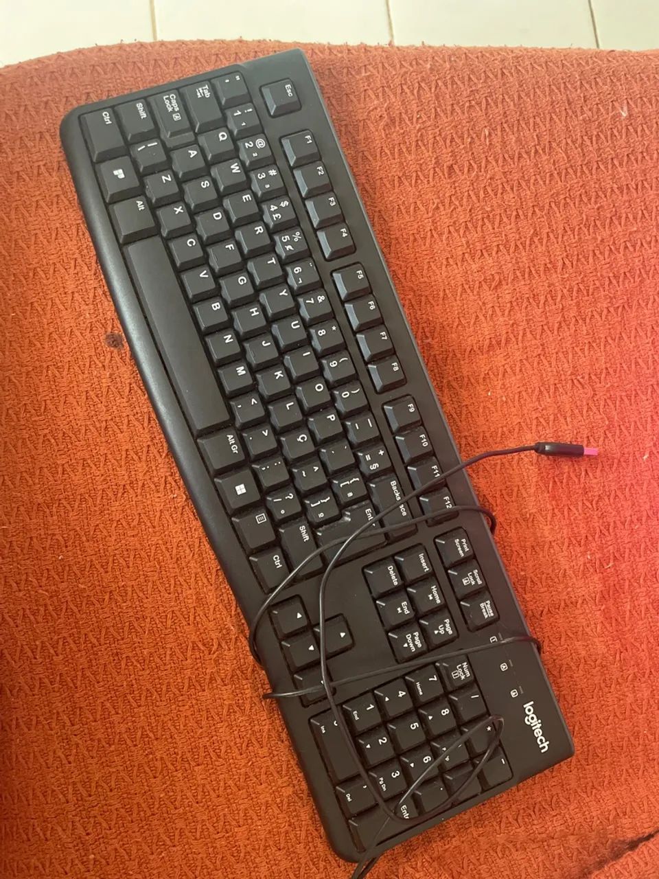 Teclado com fio