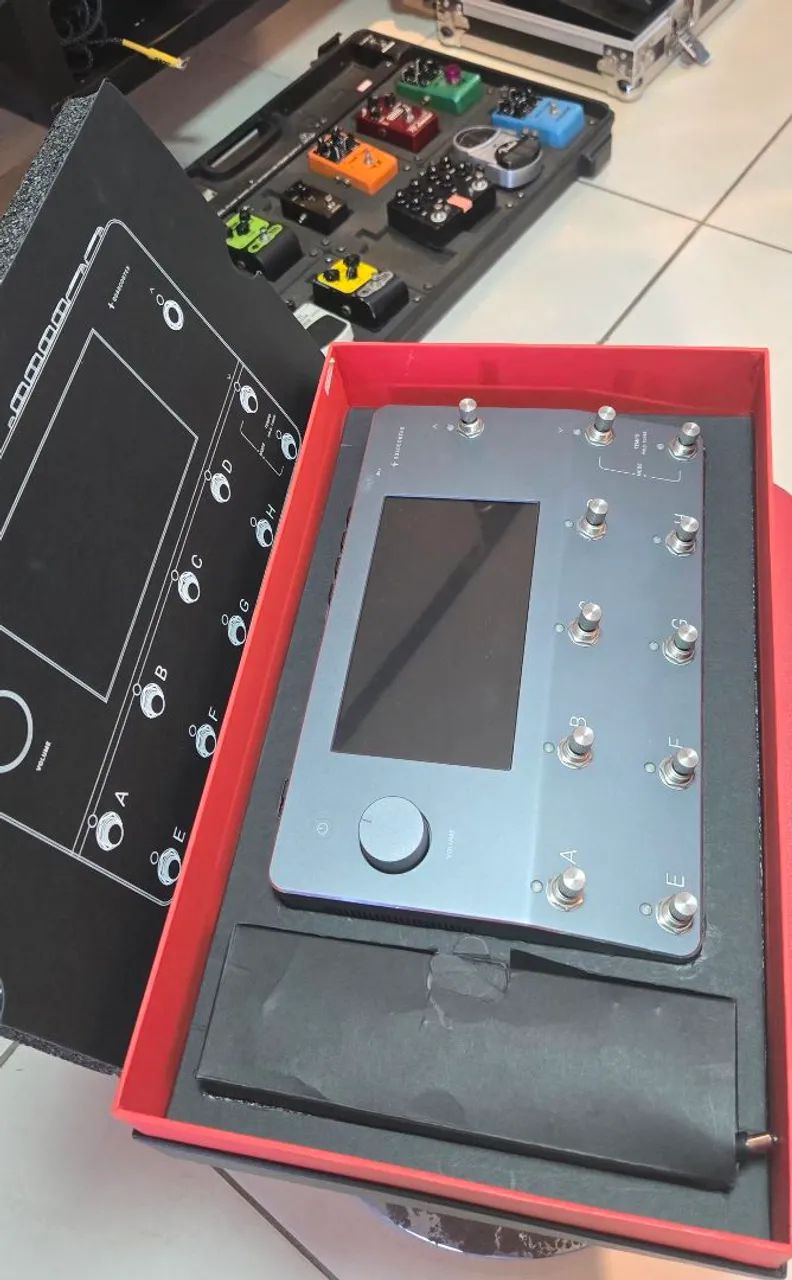 Quad Cortex Neural Dsp - Equipamentos e Acessórios de Som