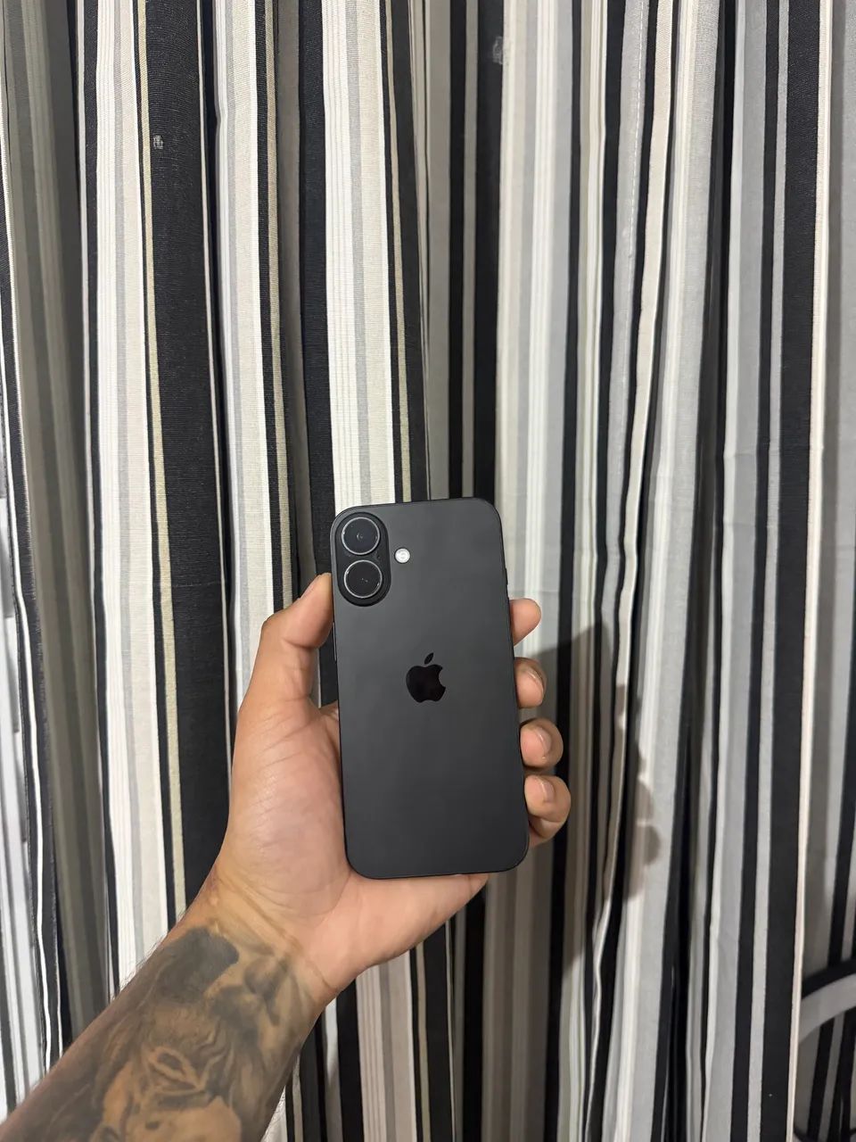 iPhone 16 128 GB bateria 100% - Foto 4