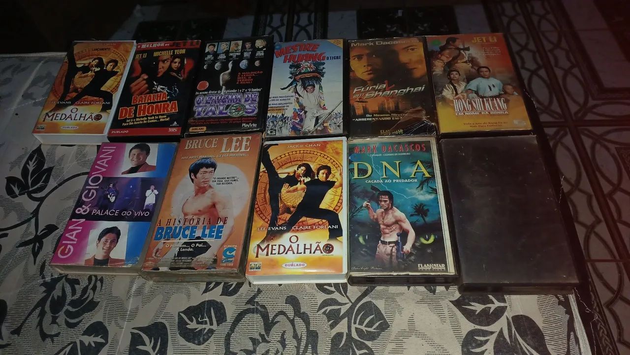 Vendo essas fitas VHS!