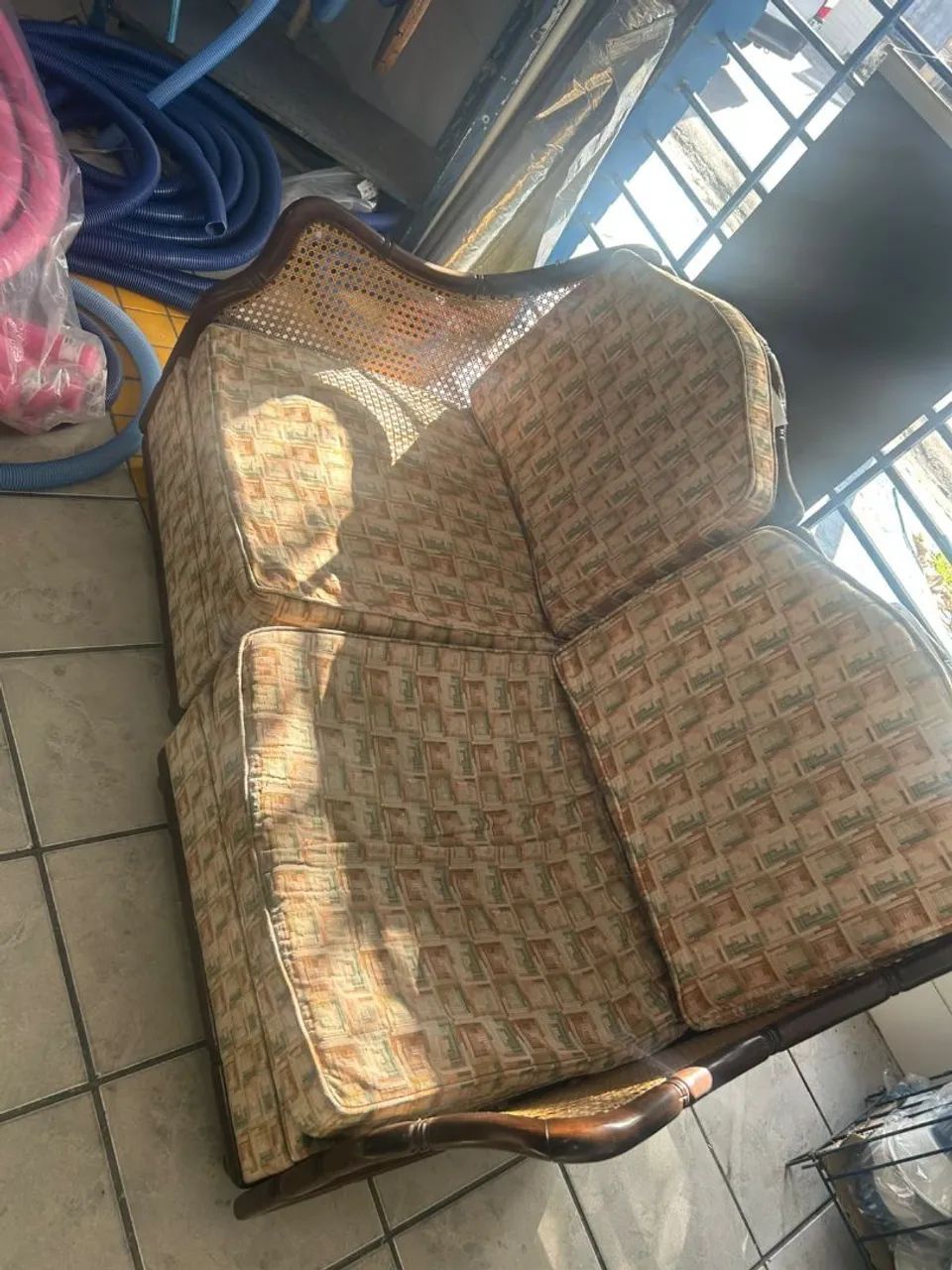 Conjunto de poltrona e centro 