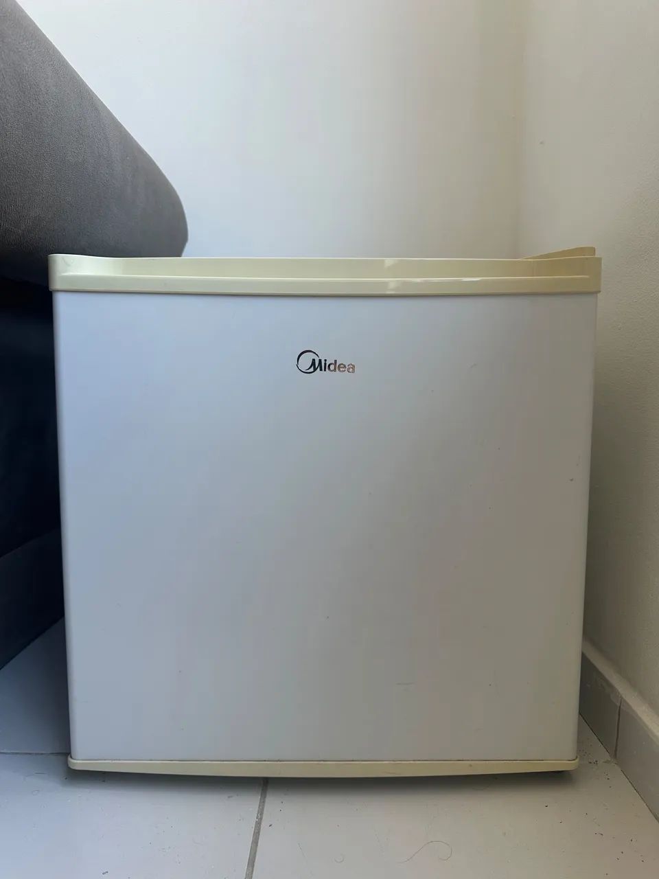 Frigobar Midea 45L Branco MDRD086FGD013 - Foto 2