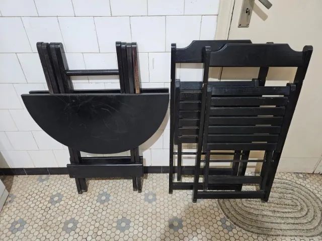 Mesa dobrável com 2 cadeiras madeira - Foto 3
