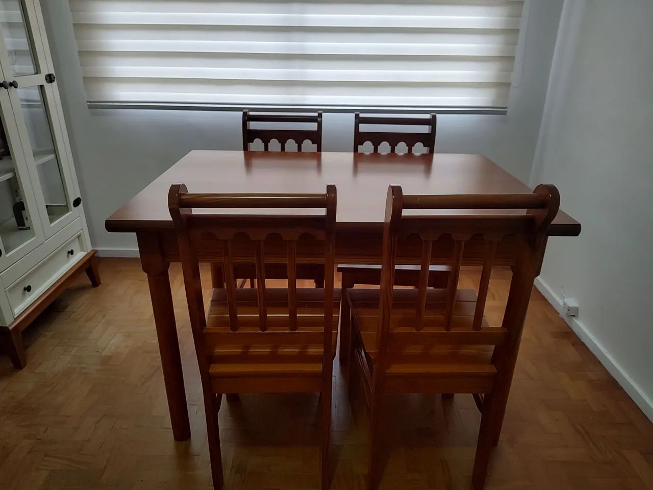 Conjunto em madeira maciça, da Apaixone & Decore(mesa e 4 cadeiras) - Foto 2