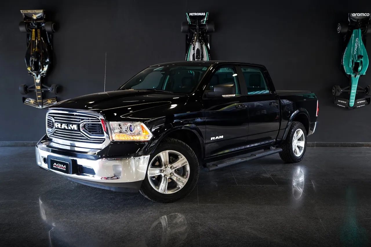 Ram Classic Laramie 5.7 V8 16V Gasolina 4X4 Aut. 2023