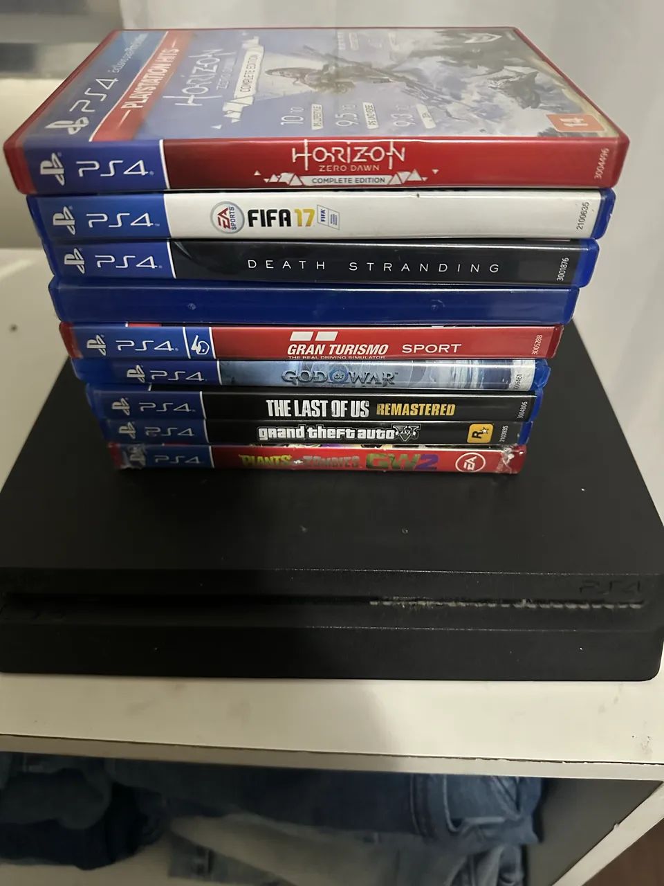 PS4 slim 1T