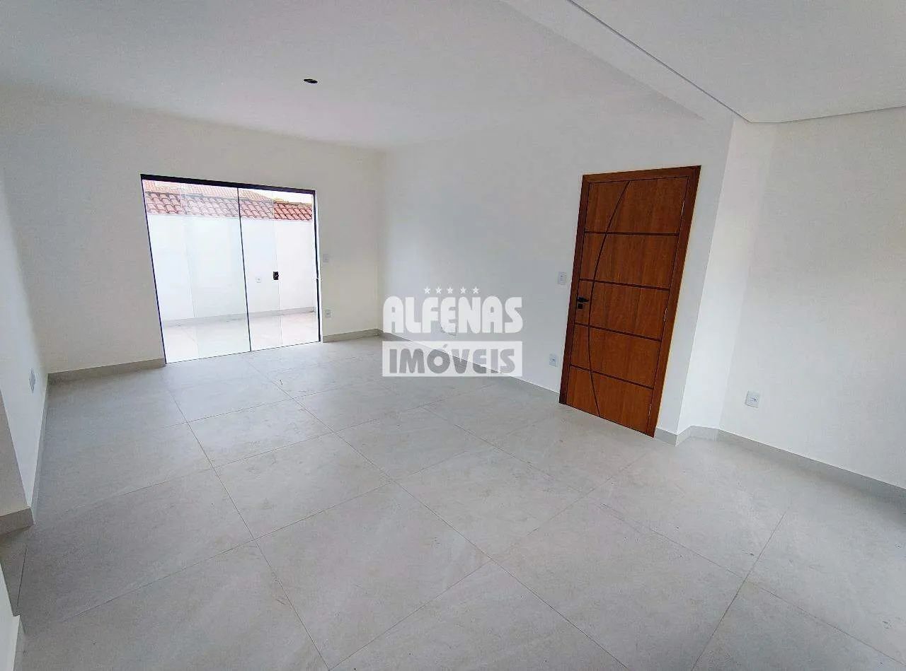 Área privativa à venda 3 quartos no Bairro Eldorado