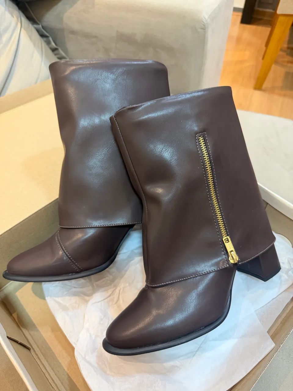 Bota Ferretti - Tamanho 37