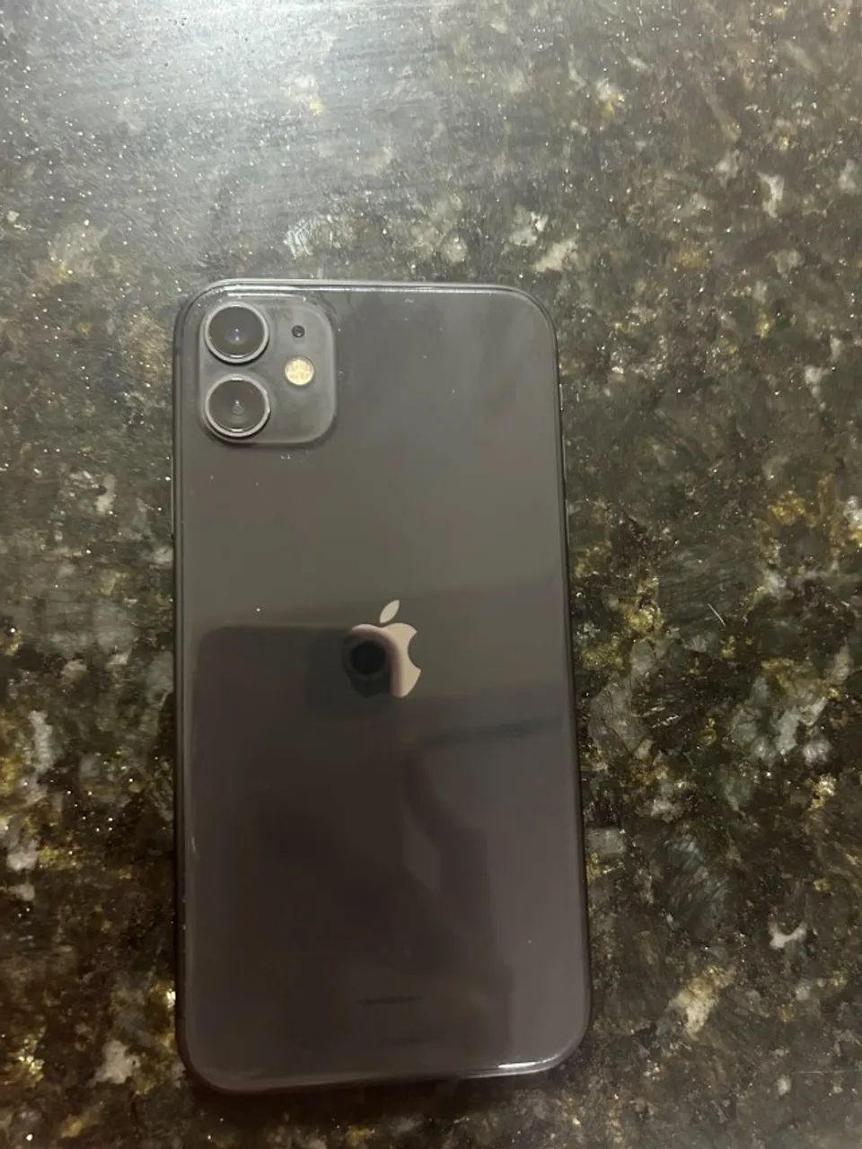 VENDO IPHONE 11  - Foto 2