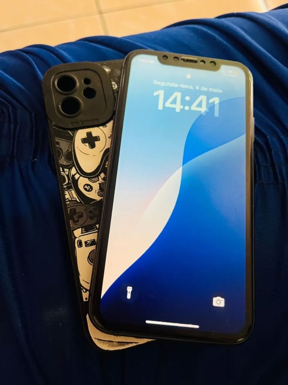 iPhone 11 black  - Foto 2