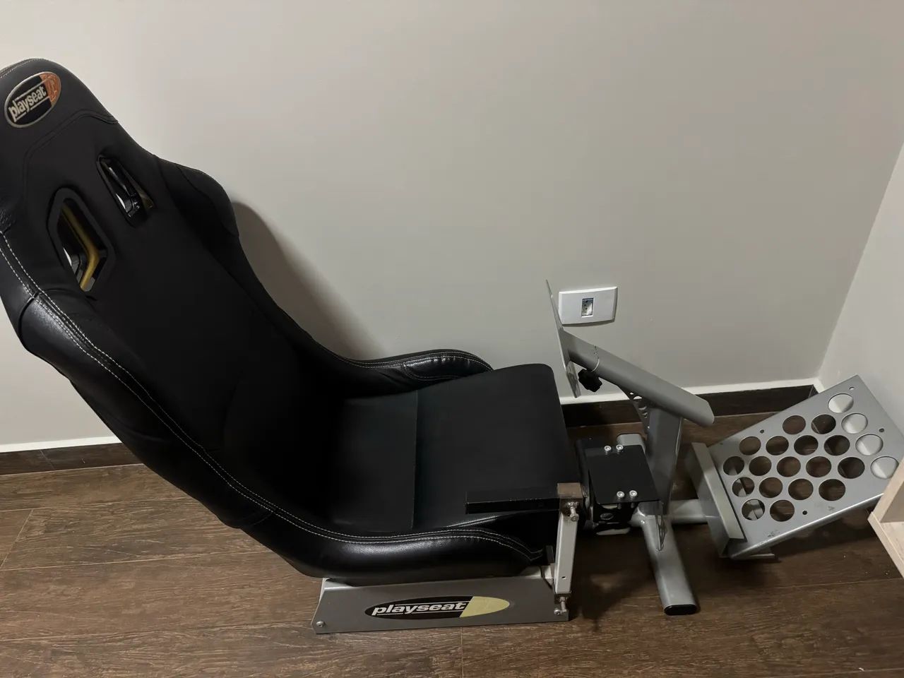 Simulador de Corrida Logitech  - Foto 4