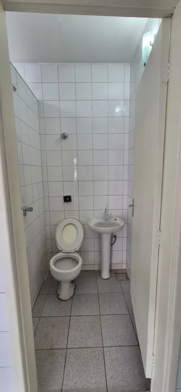 Alugo sala térrea perto da igreja do bairro Santo Antonio - Foto 4