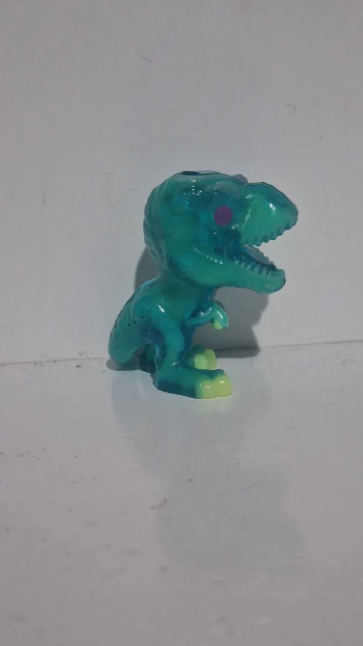 Dinossauros do Kinder Joy de 2025. - Foto 2