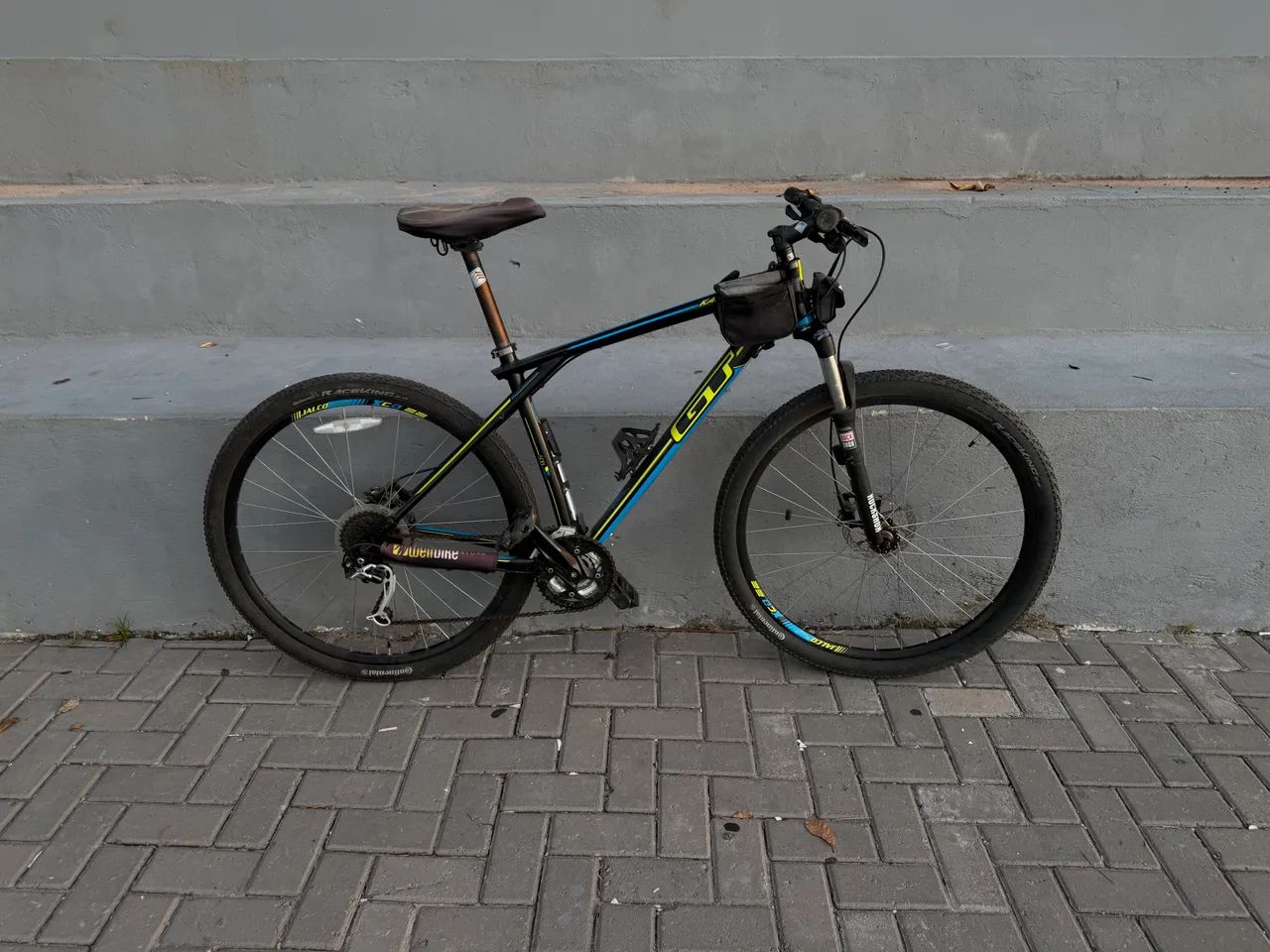 Bicicleta GT bem equipada - Foto 2