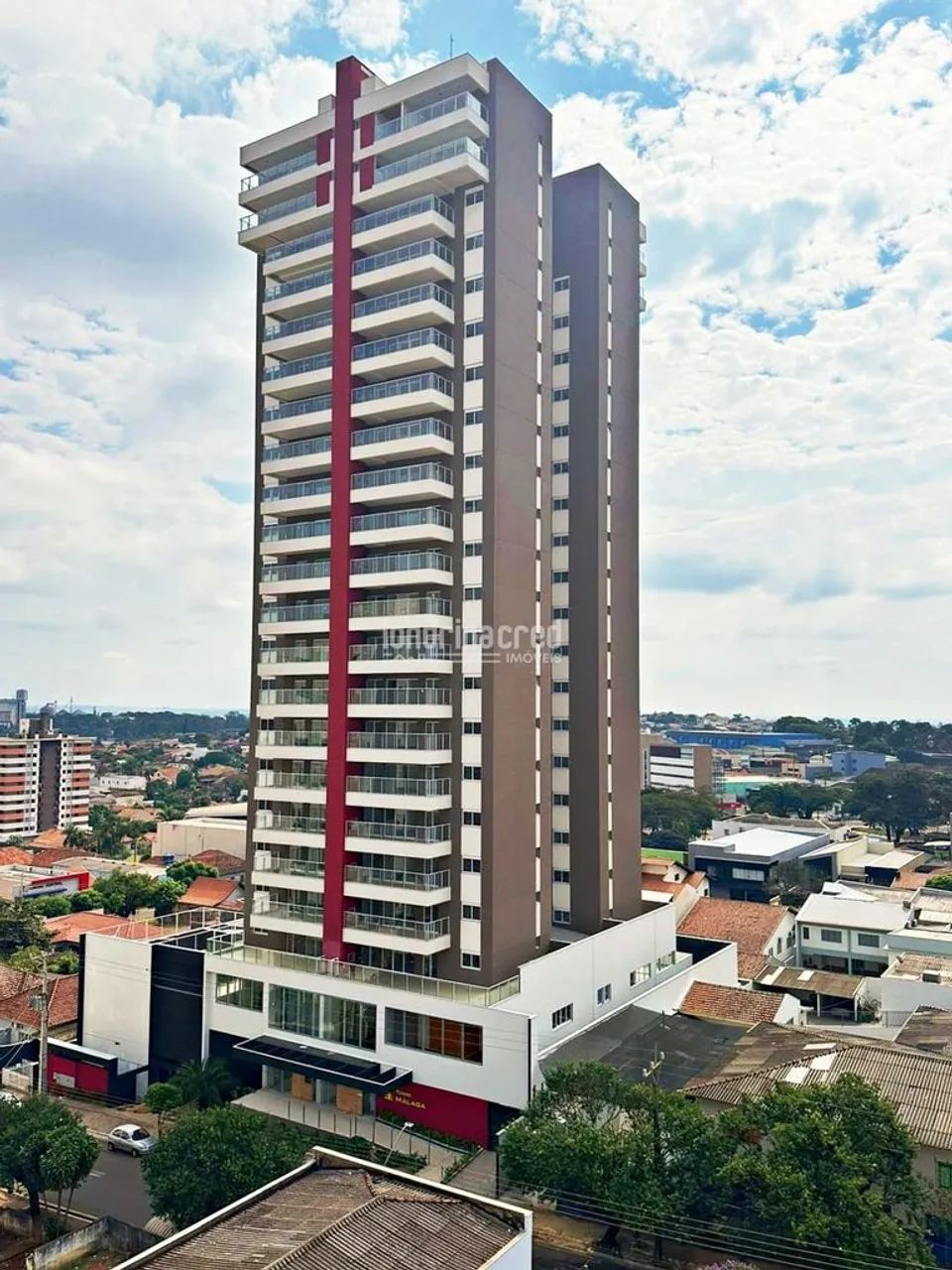 Apartamento à Venda em Centro, Cambé - PR