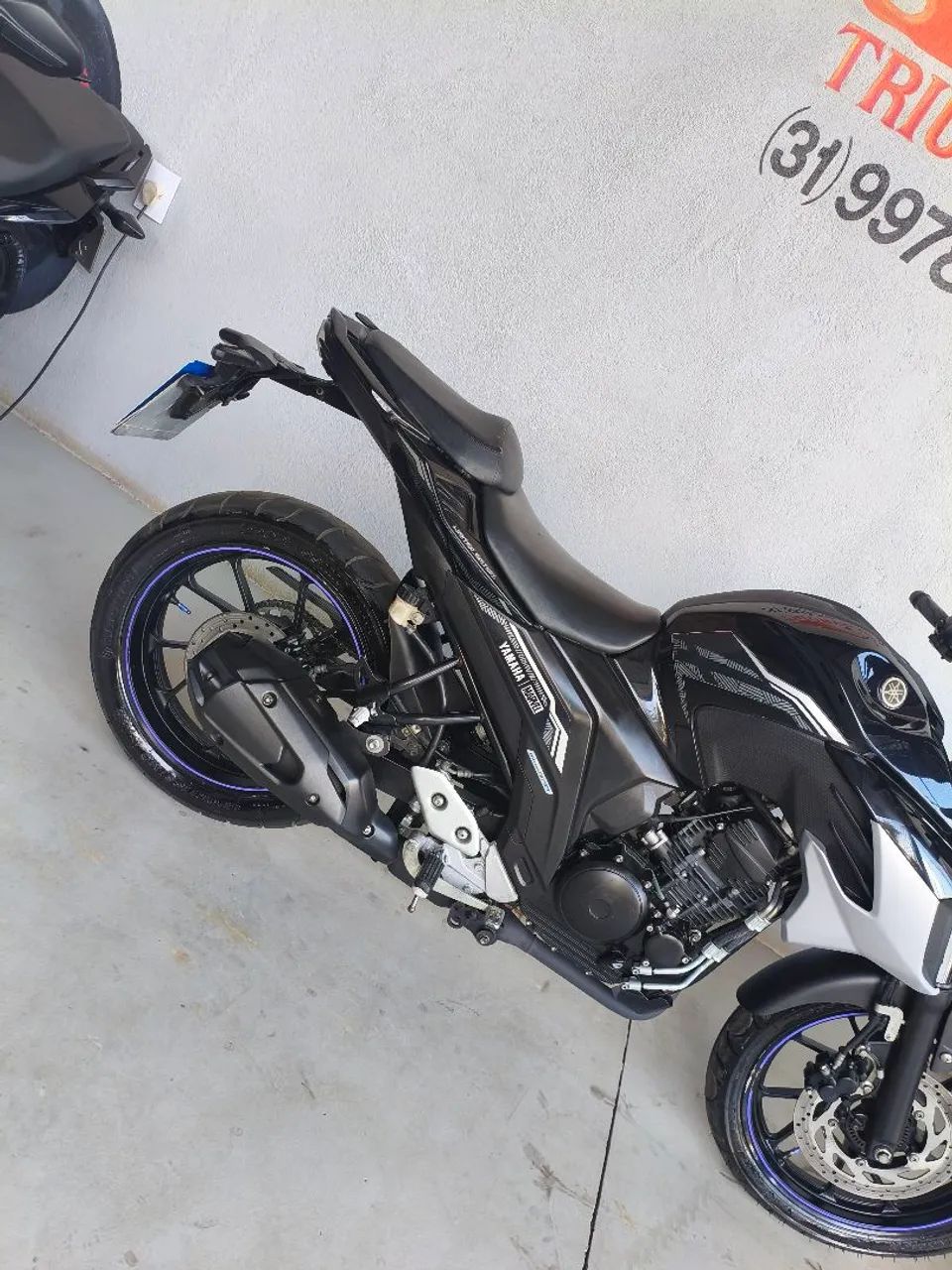 FAZER 250 2021 EDITION CAPITÃ MARVEL  - Foto 2