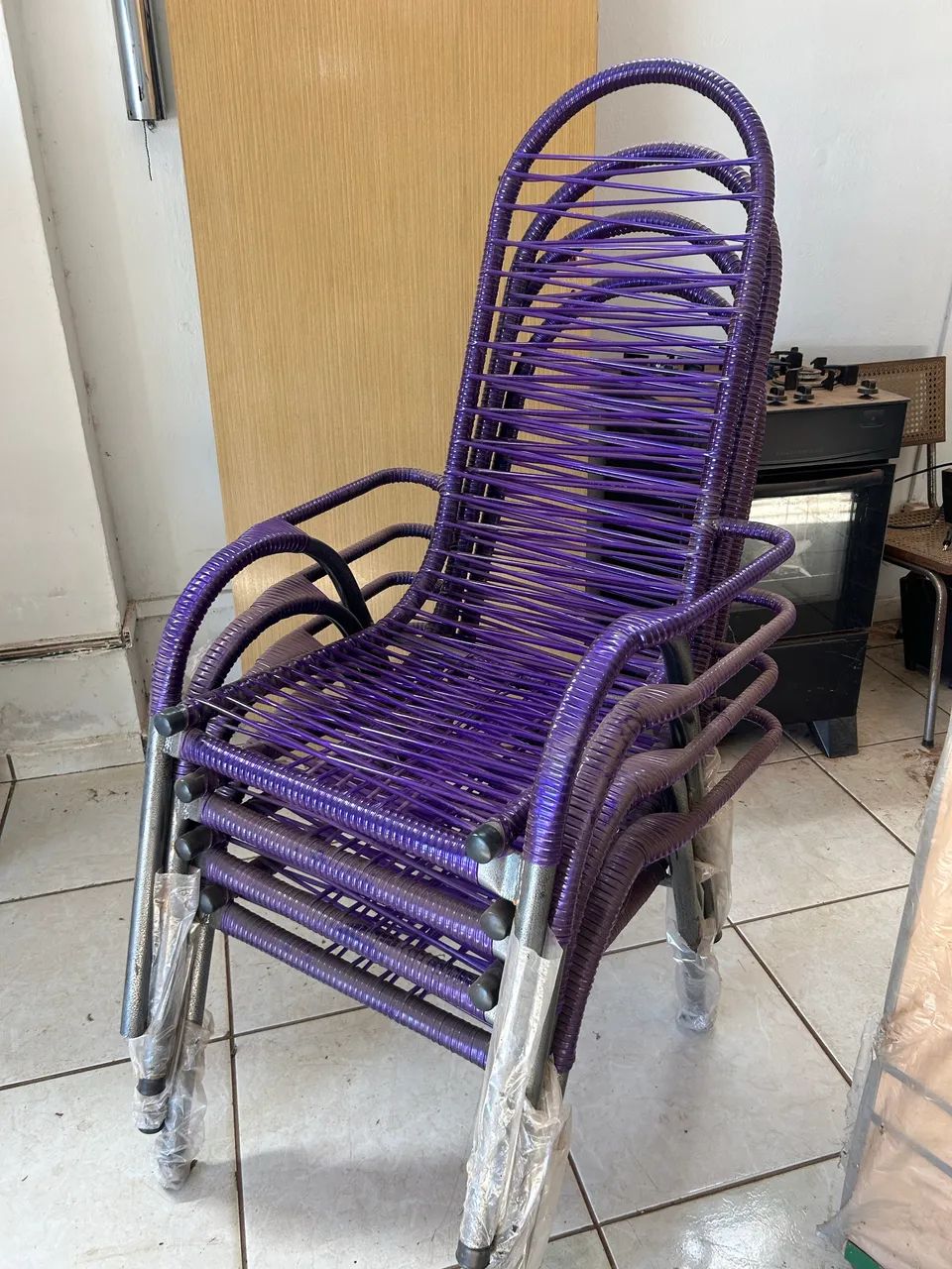 Cadeira de fio para áreas 