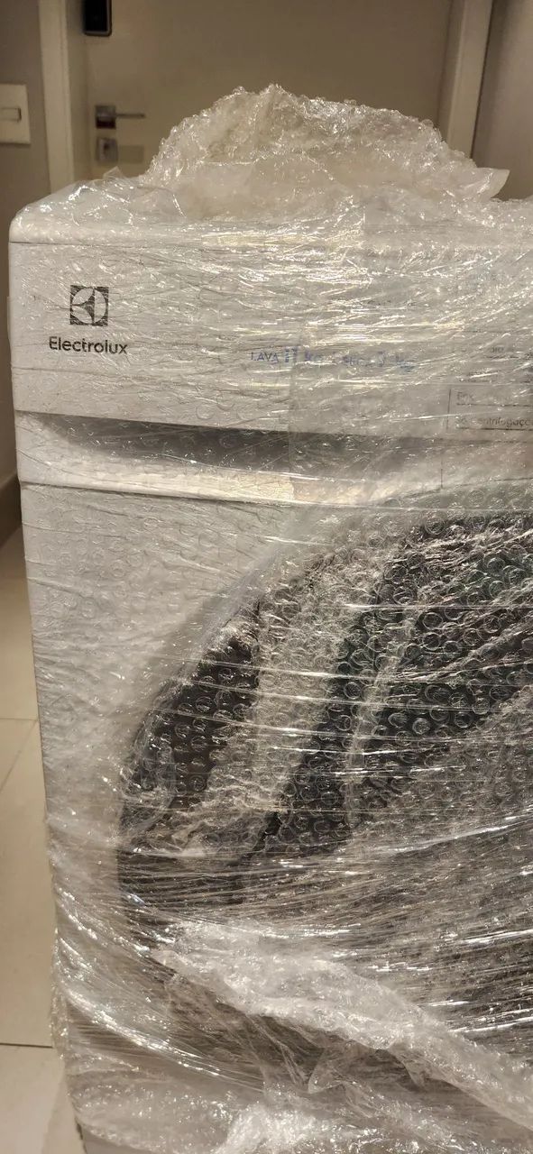 Maquina Lava e Seca Electrolux - Foto 3