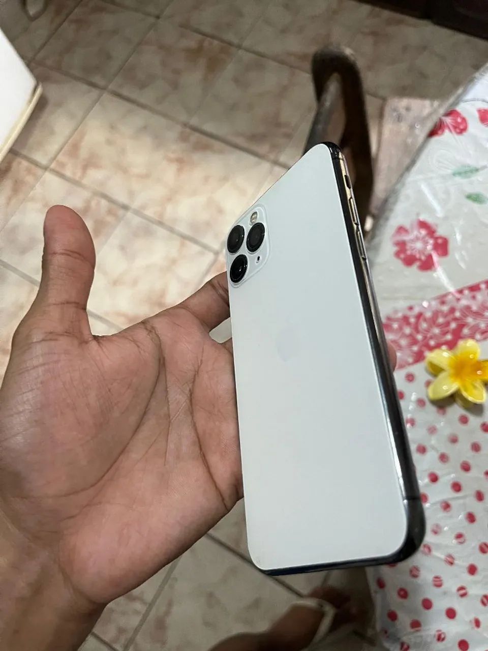 iPhone 11 pro - Foto 2