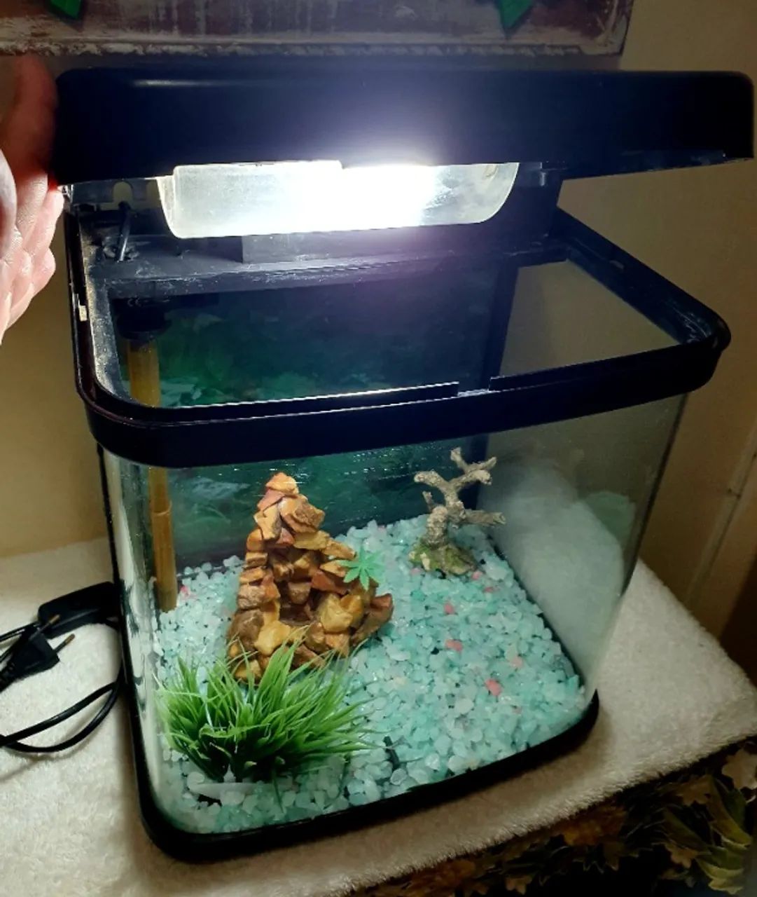 Aquário Resun Dm-320 22L 220V com  iluminação LED e enfeites - Foto 4