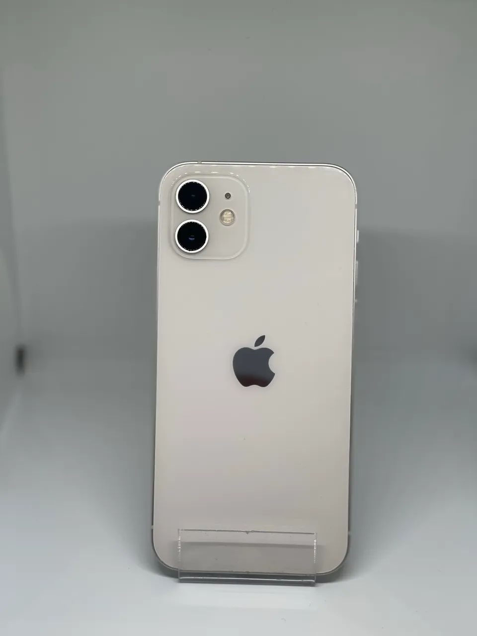 iPhone 12 64GB Branco - Foto 2
