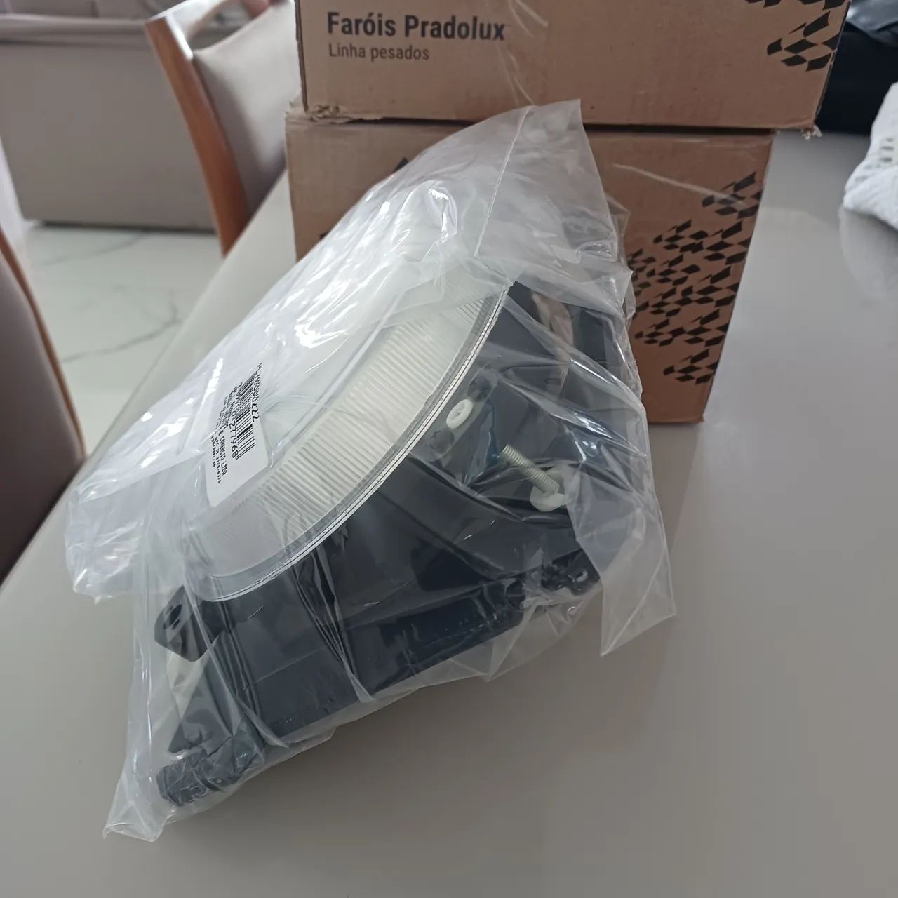 Par de Farol caminhao Volkswagen Constalation  - Foto 2