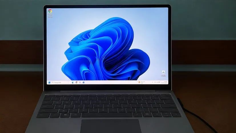Microsoft Surface Laptop Go - Foto 4