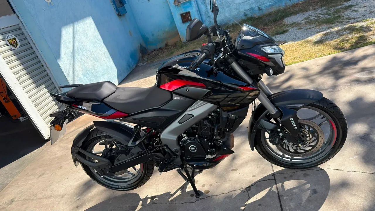 Bajaj Dominar NS200 - Foto 3