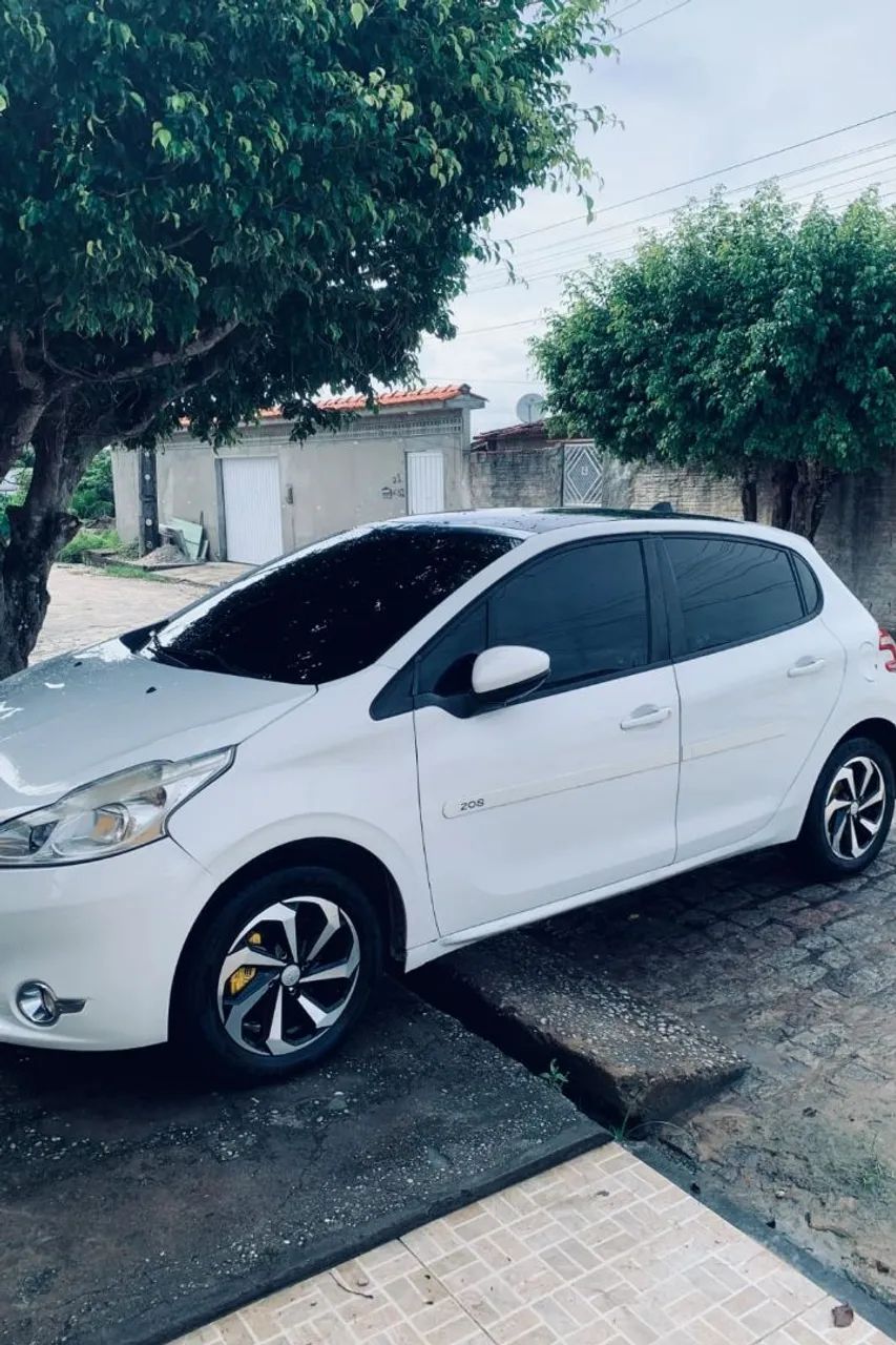 Peugeot 208 ALLURE 1.5 8V FLEX 2014