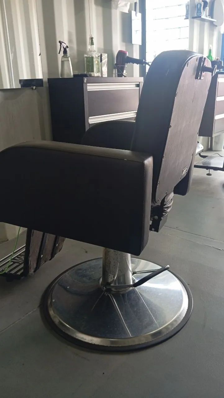 cadeiras de barbearia - Foto 2