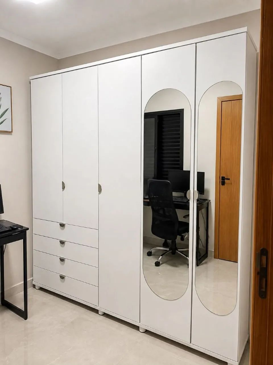 Guarda-Roupa Casal 