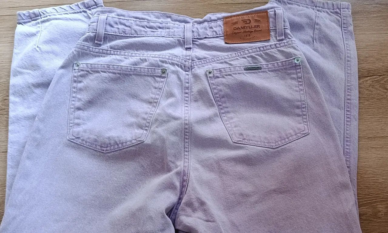 CALÇA JEANS LILÁS DAMILLER CONSERVADA - Foto 2