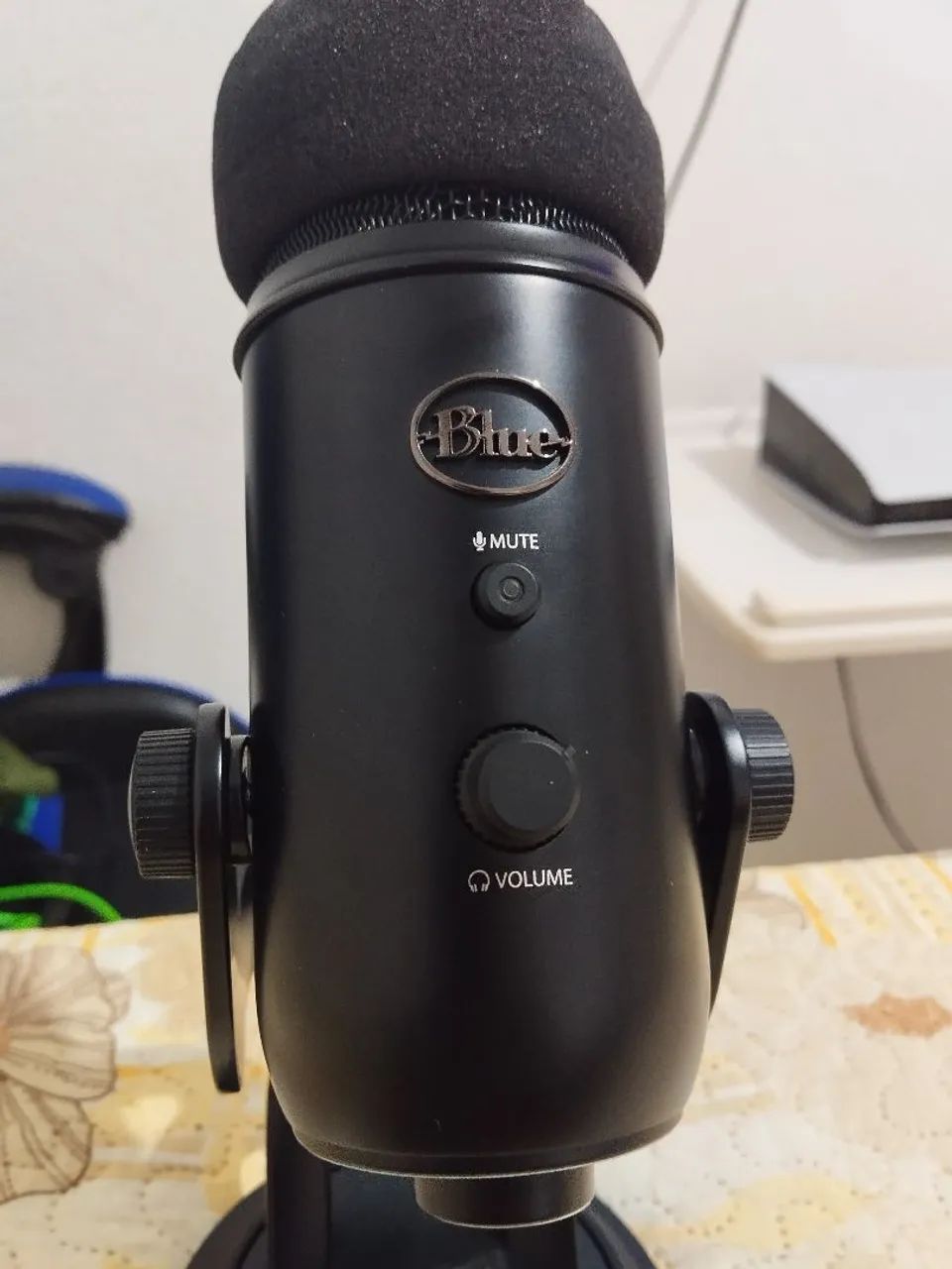 Microfone BLUE YETI454807368248872961