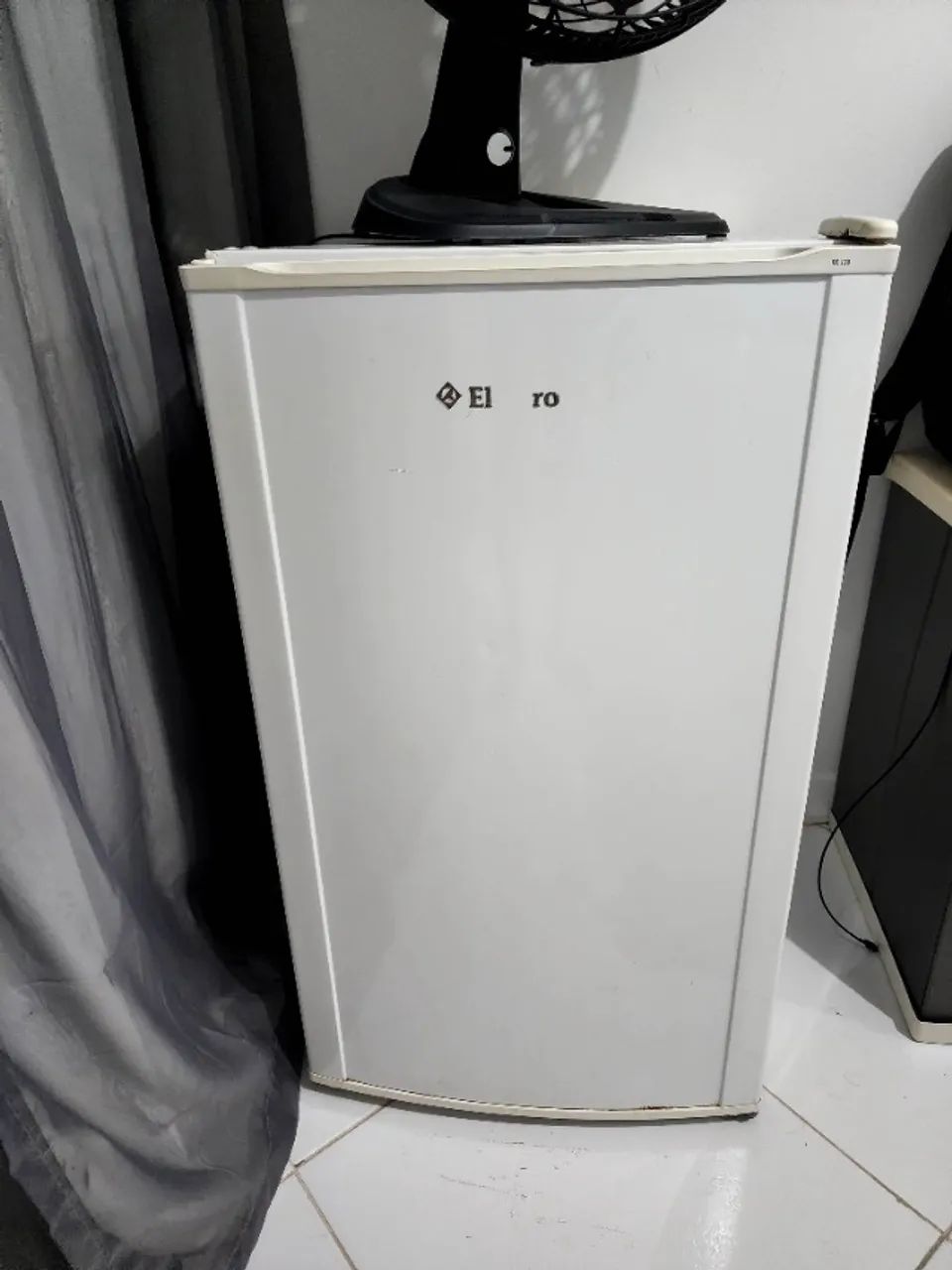 Frigobar Electrolux 