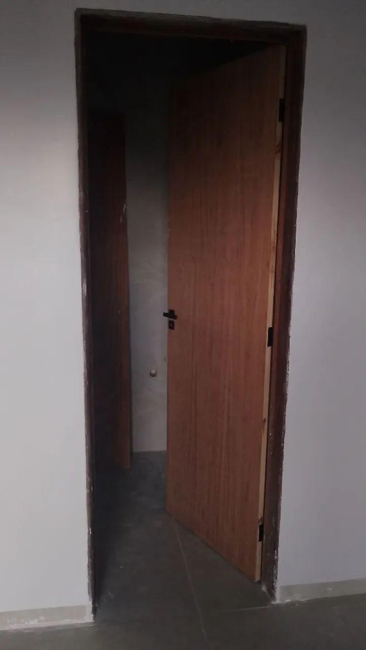 Trabalho com instalação de portas  - Foto 4