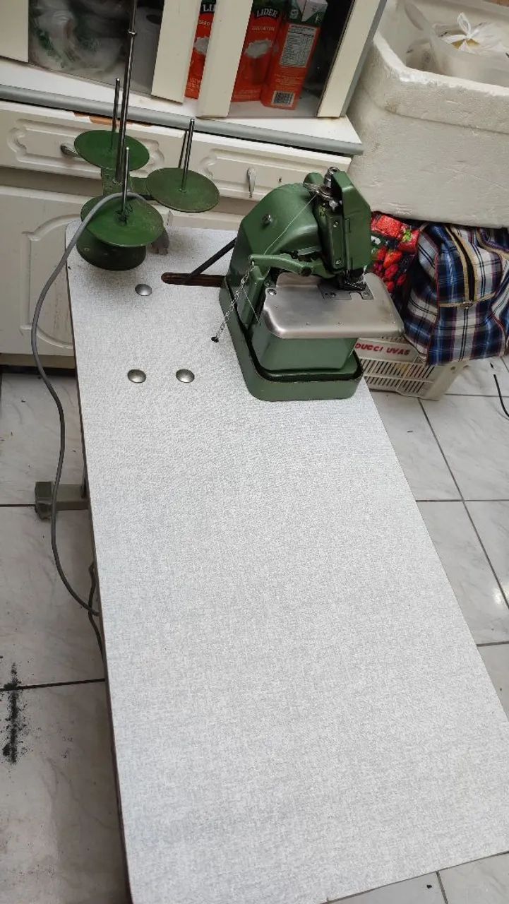 Máquina de Costura - Foto 2