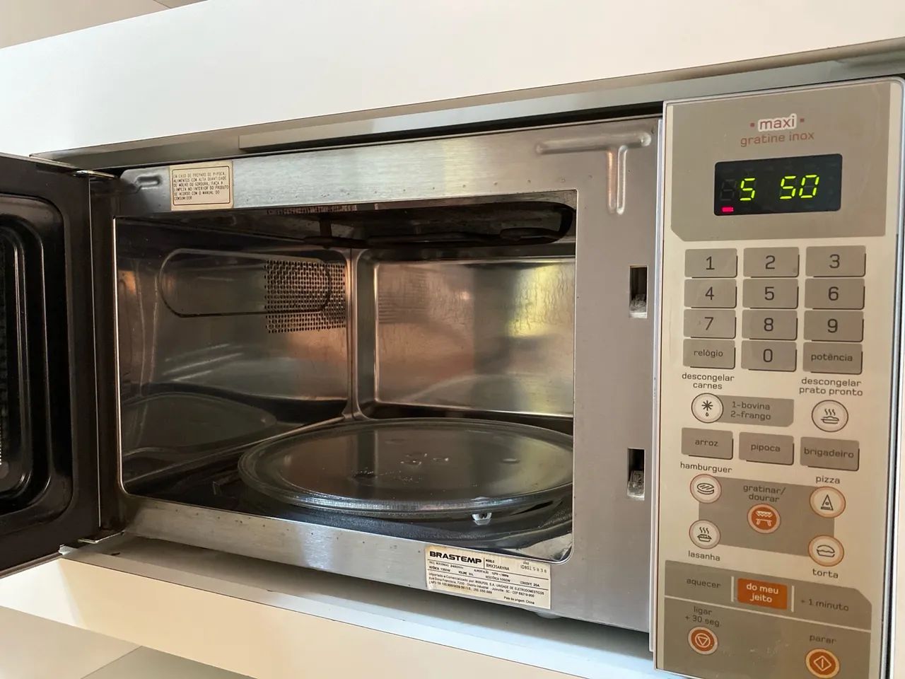 Microondas Brastemp 110v com grilo - Foto 4