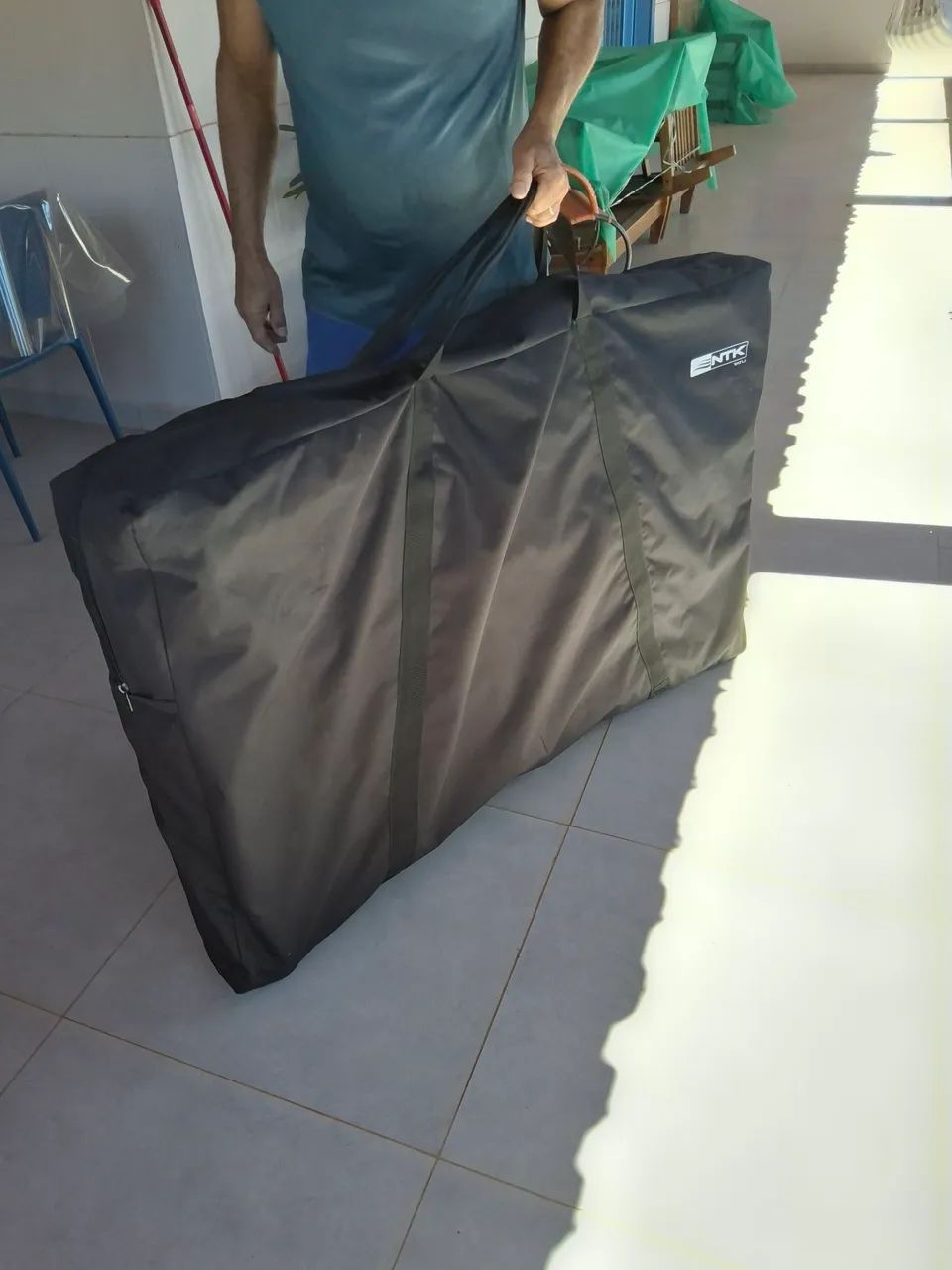 Vendo barraca camping casal suspensa NTK Náutica tatu casal, preta, c/ bolsa, nova.