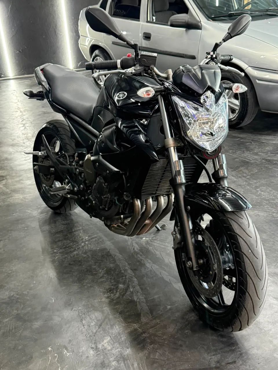XJ6 600cc 2010 - Foto 3
