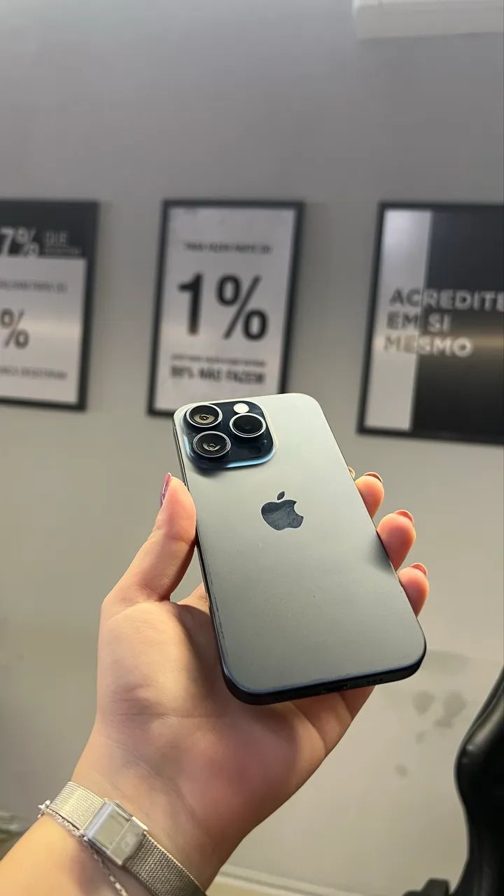 iPhone 15 Pro Azul em perfeito estado 256Gb
