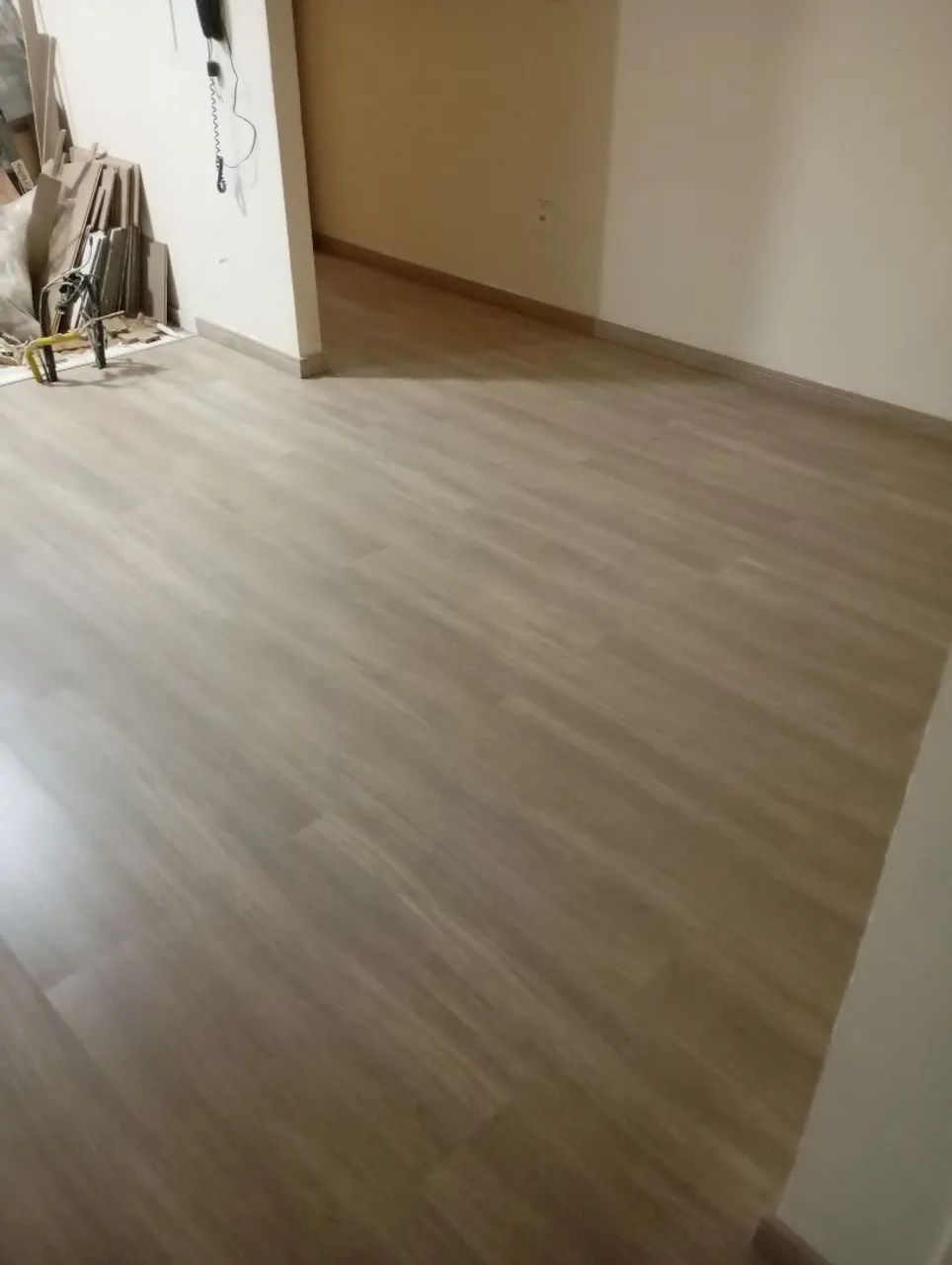 Pisos vinílico é Laminado  - Foto 2