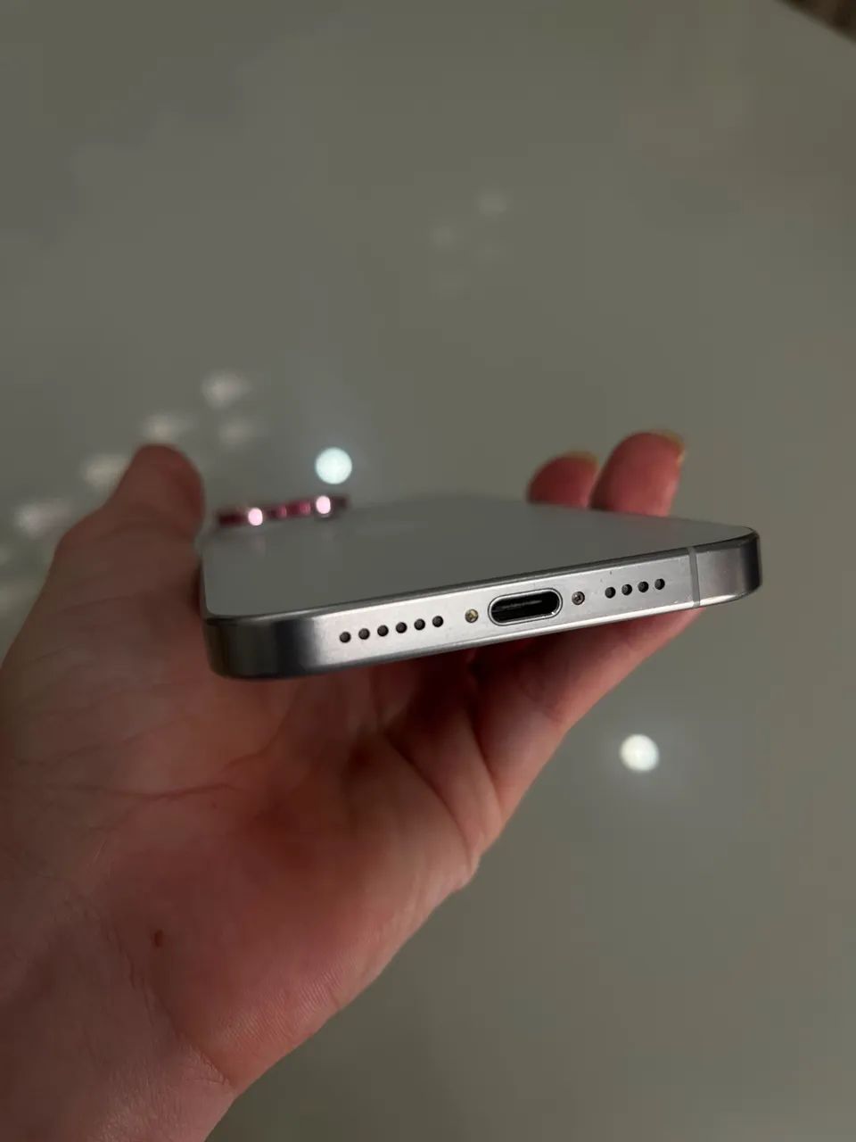 VENDO IPHONE 15 PRO MAX 512GB BRANCO IMPECÁVEL - Foto 3