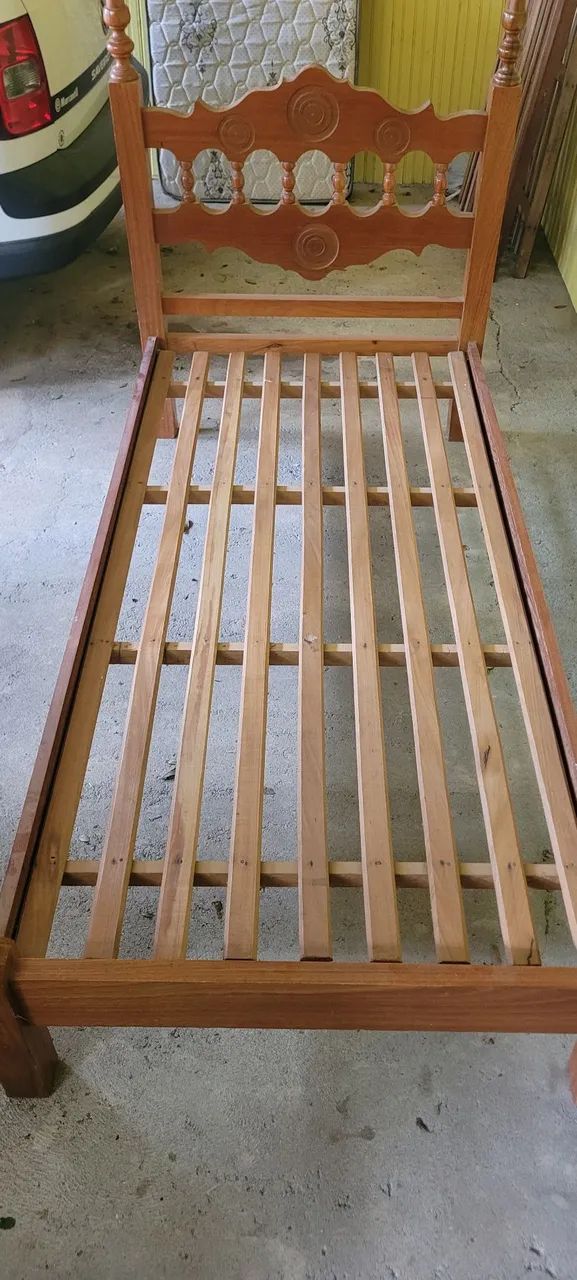 Cama de solteiro em madeira maciça com colchão  - Foto 4