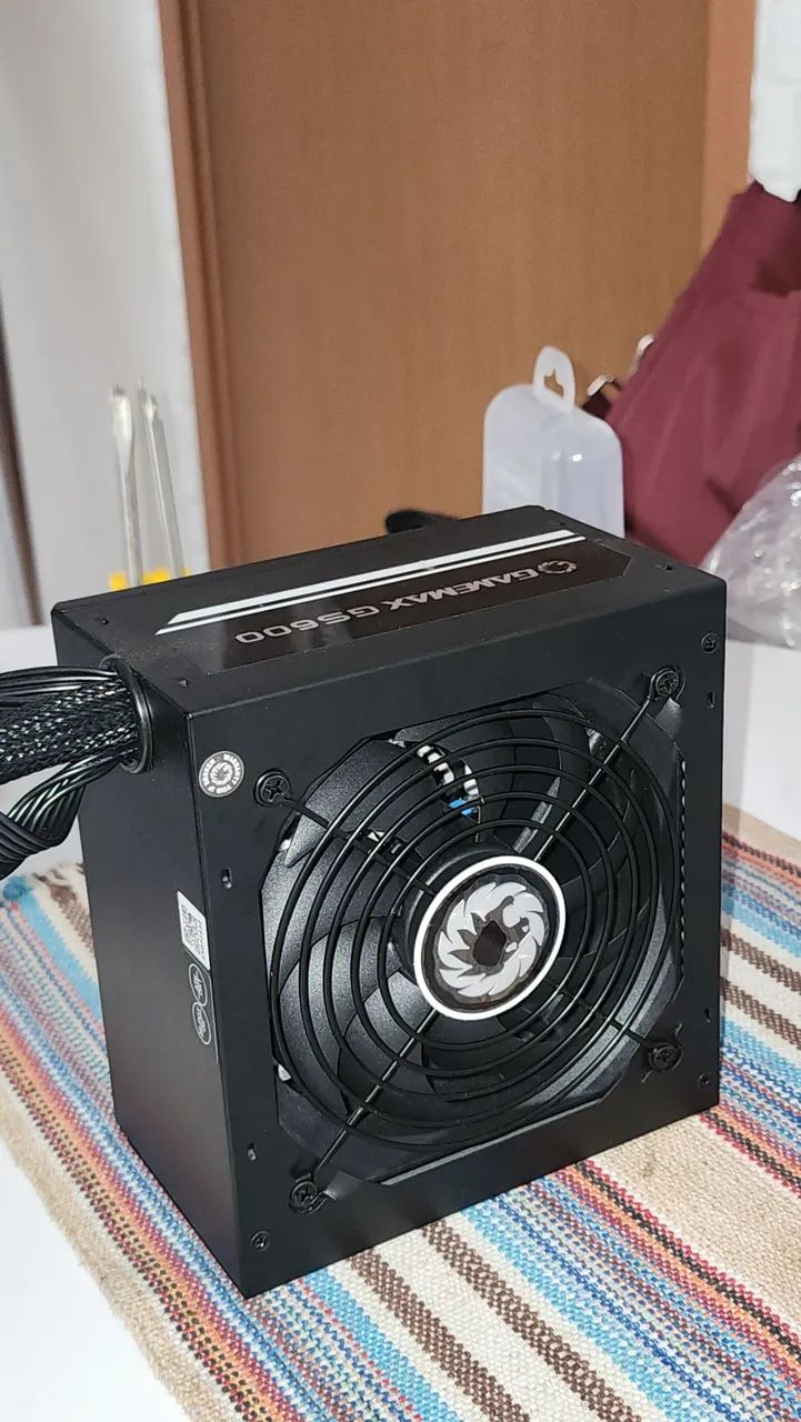 Fonte GamerMax - 600W 80Plus White - Foto 2