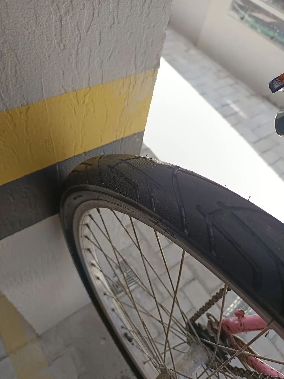 Bicicleta aro 24 c/ cestinha e garupeiro - Foto 5