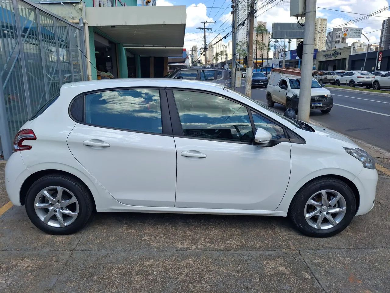 Peugeot 208 Active/active Pack 1.5 Flex 8V 5P 2016 - Foto 5