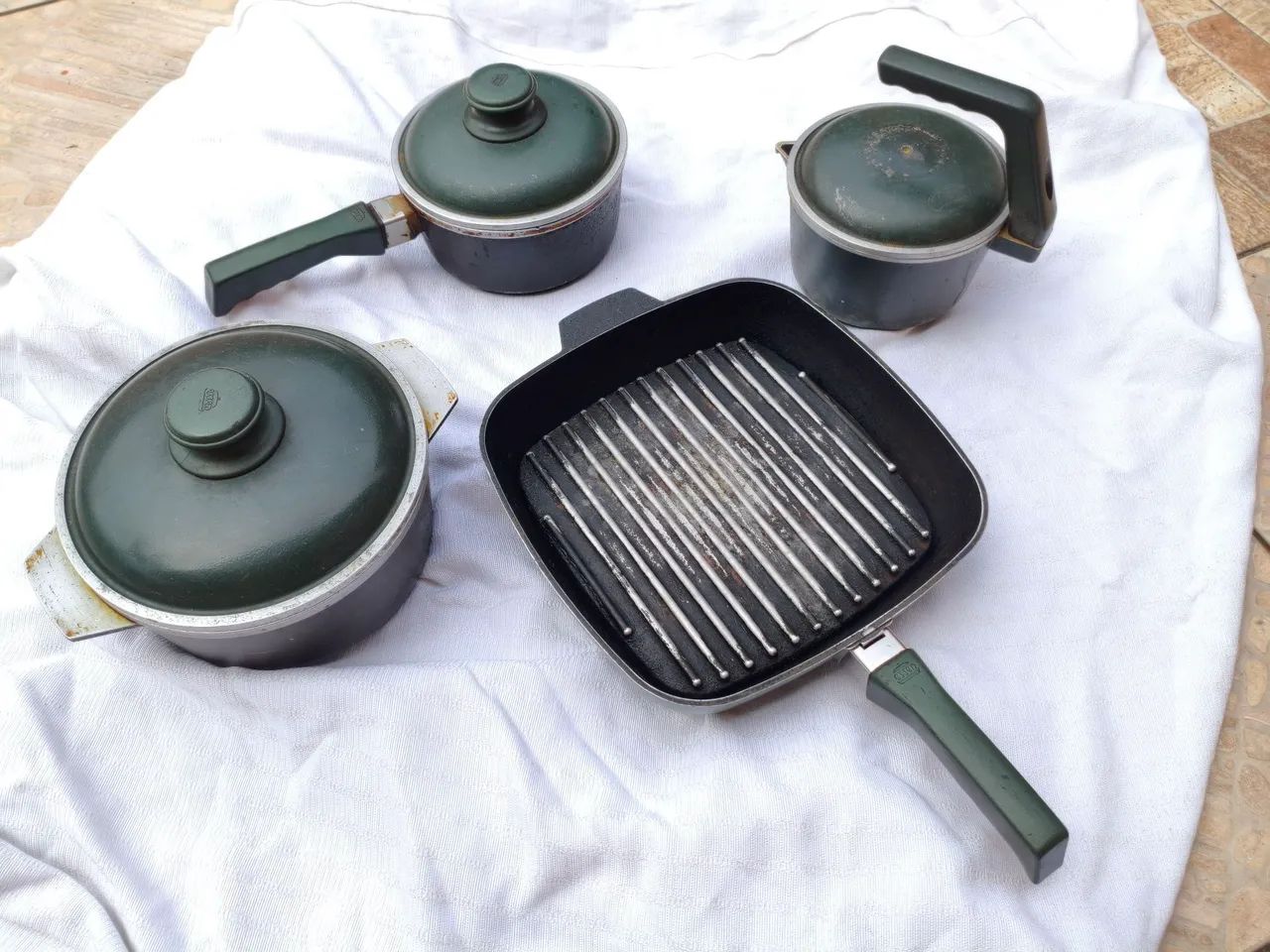 Lote panelas de ferro essen antigo vintage 