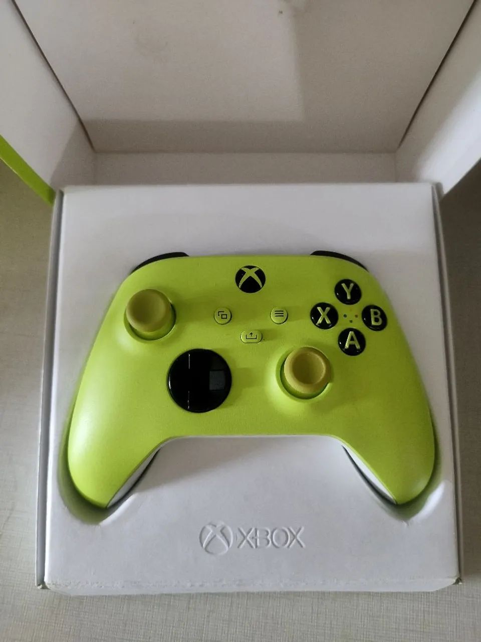 CONTROLE XBOX SERIES (ELETRIC VOLT) - Foto 2